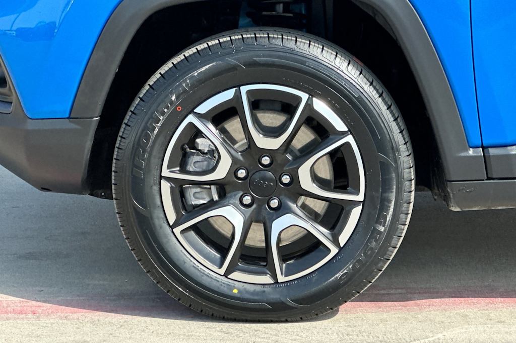Thumbnail: 2024 Jeep Compass - 8