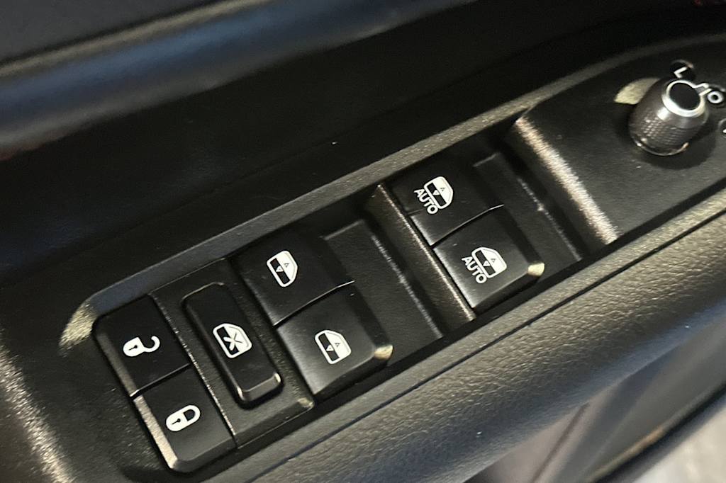 Thumbnail: 2024 Jeep Compass - 22