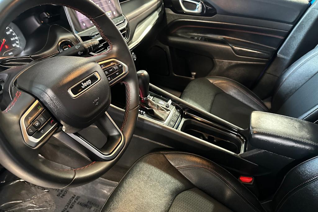 Thumbnail: 2024 Jeep Compass - 9