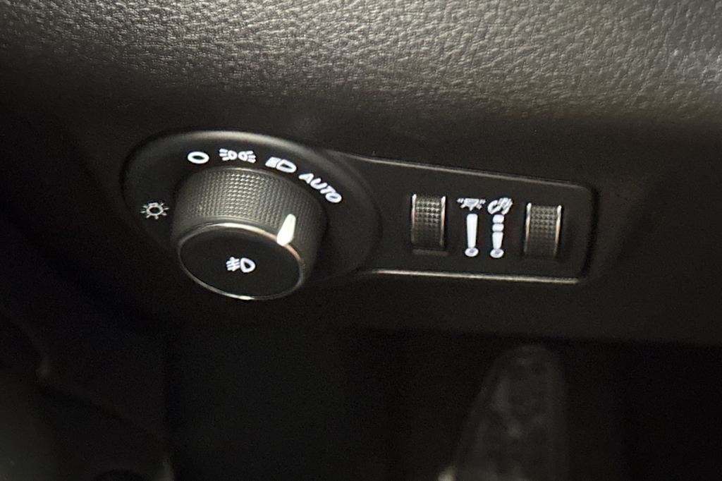 Thumbnail: 2024 Jeep Compass - 34