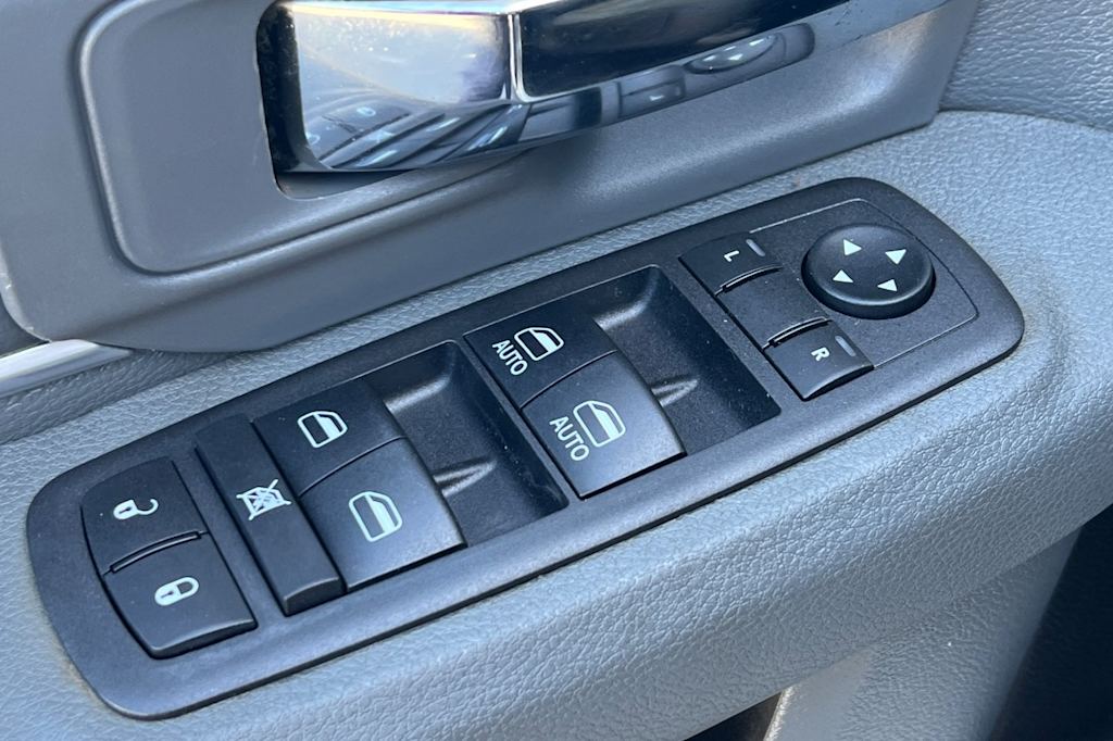 Thumbnail: 2017 RAM 1500 - 23