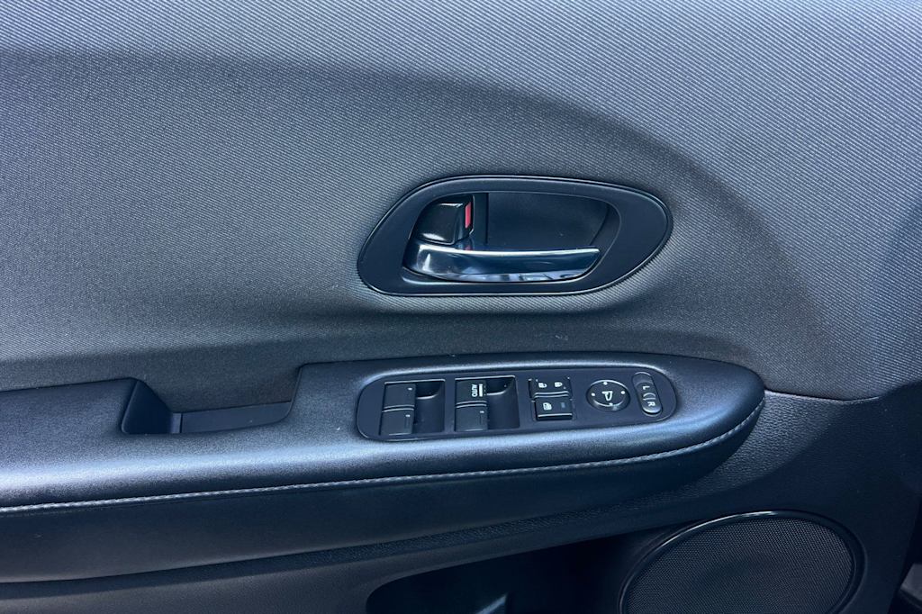 Thumbnail: 2020 Honda HR-V - 23