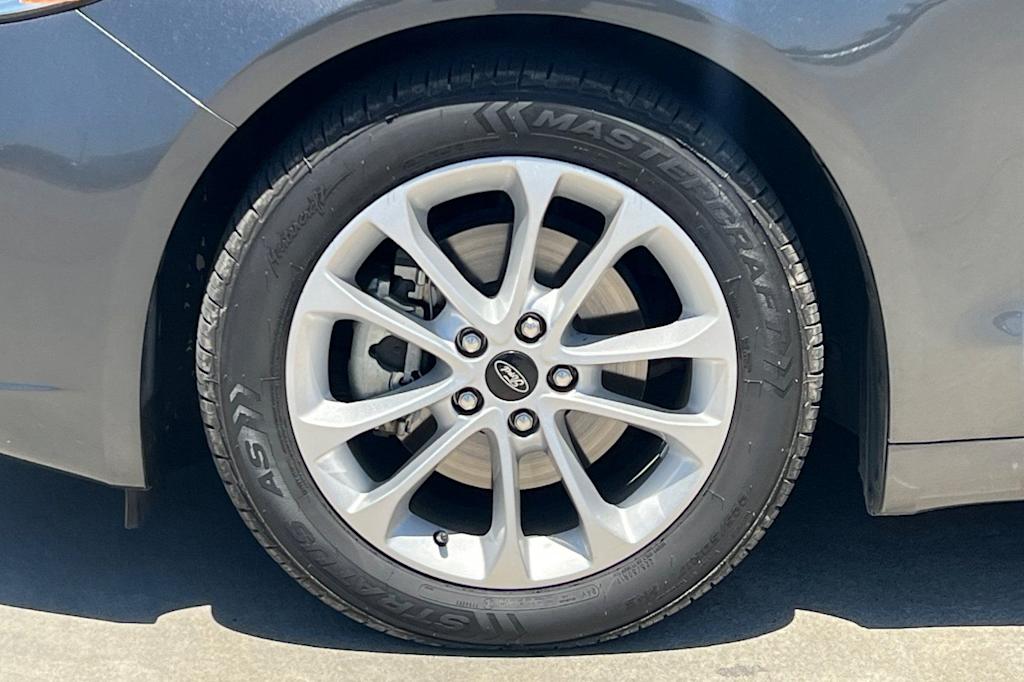 Thumbnail: 2020 Ford Fusion - 8
