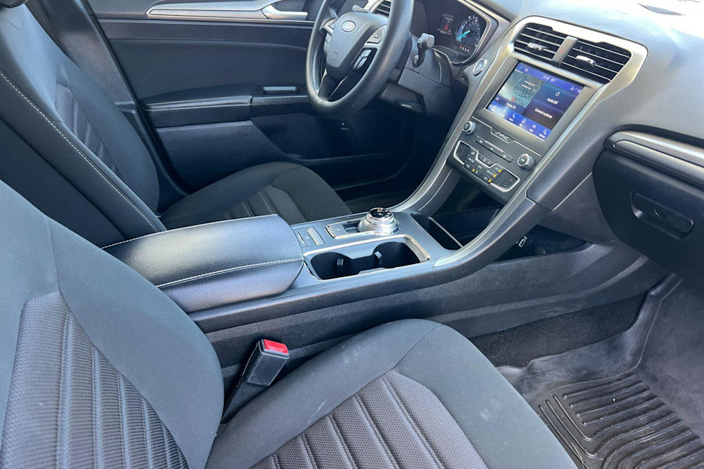 Thumbnail: 2020 Ford Fusion - 10