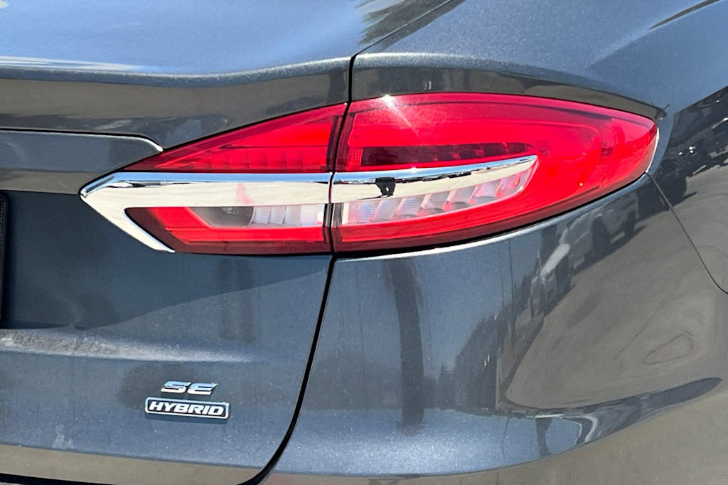 Thumbnail: 2020 Ford Fusion - 21