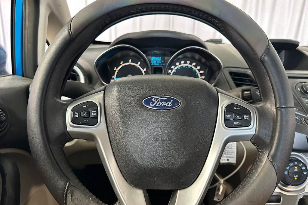 Thumbnail: 2015 Ford Fiesta - 23