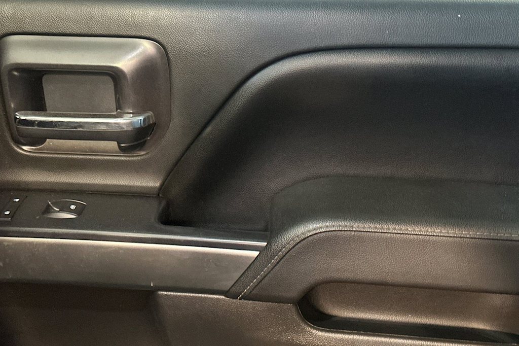 Thumbnail: 2015 Chevrolet Silverado 1500 - 22