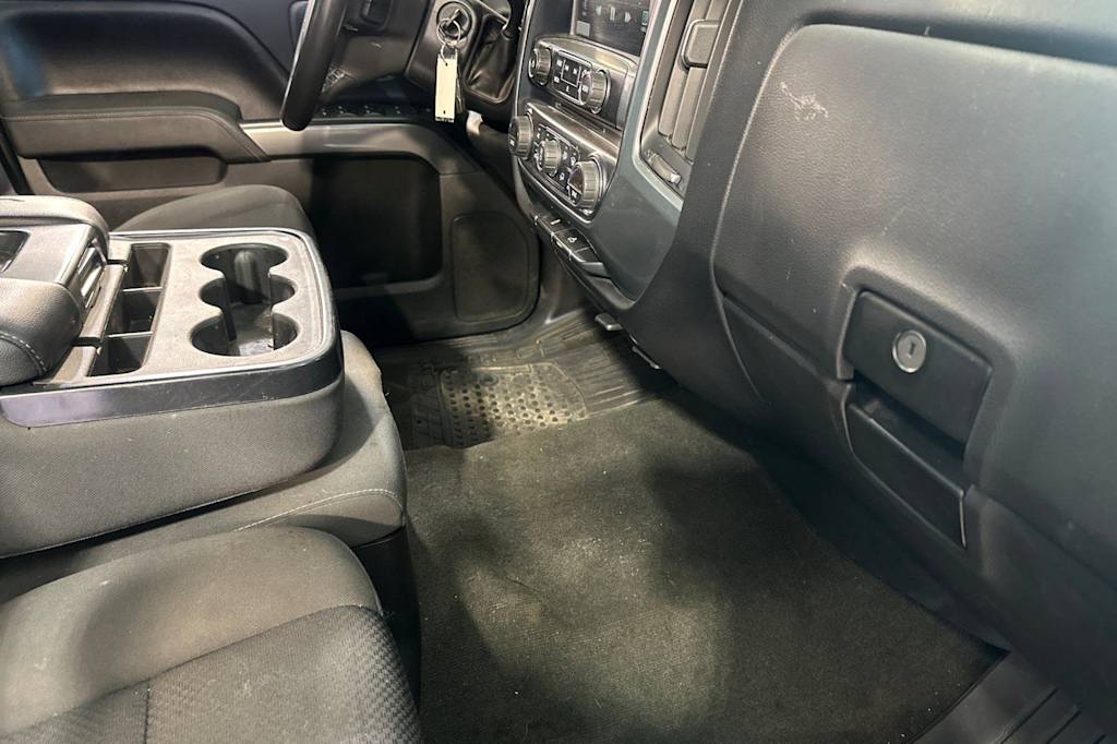 Thumbnail: 2015 Chevrolet Silverado 1500 - 20