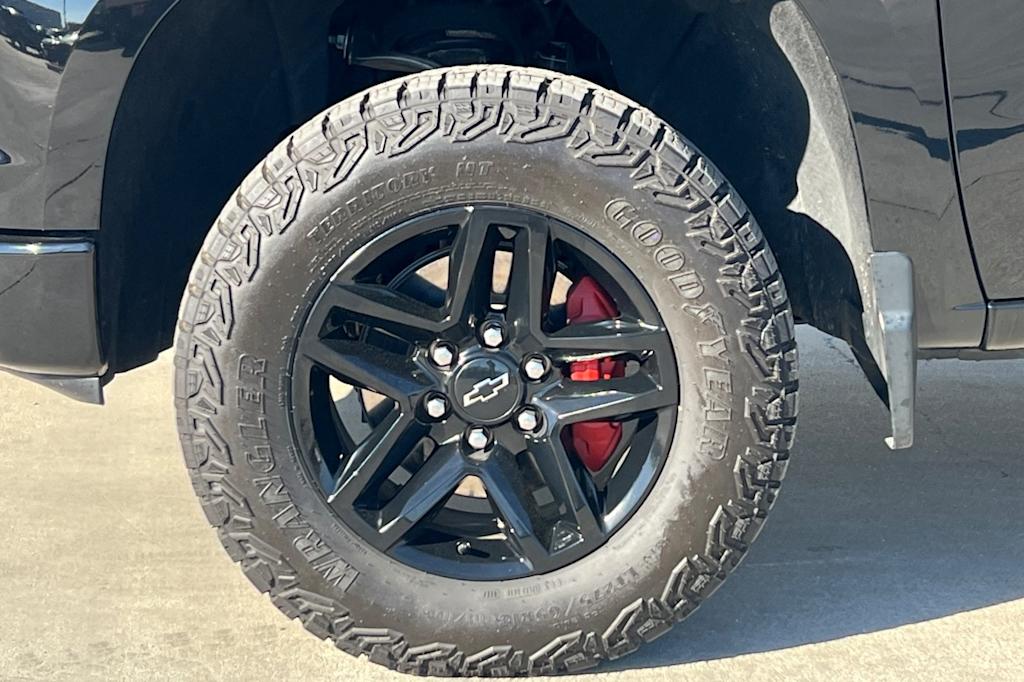 Thumbnail: 2024 Chevrolet Silverado 1500 - 8