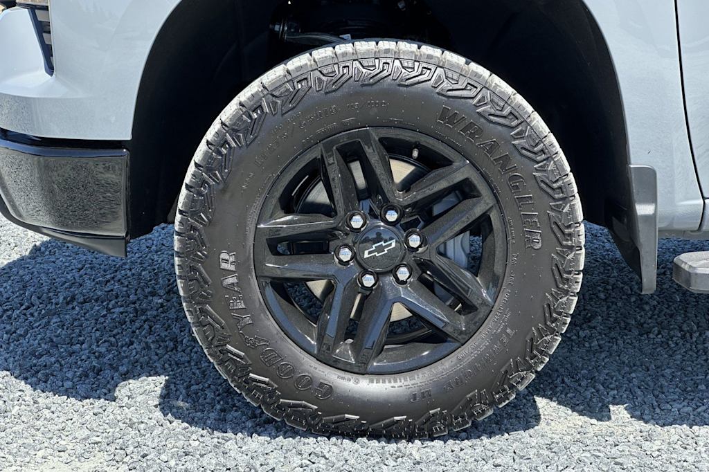 Thumbnail: 2025 Chevrolet Silverado 1500 - 8
