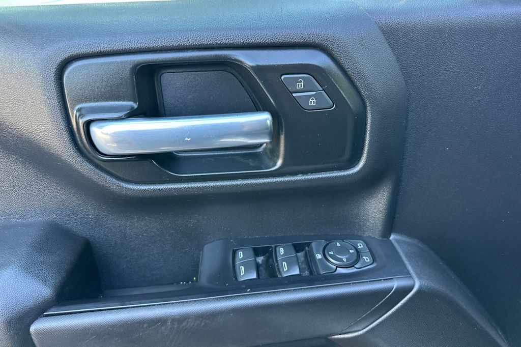 Thumbnail: 2021 Chevrolet Silverado 1500 - 22