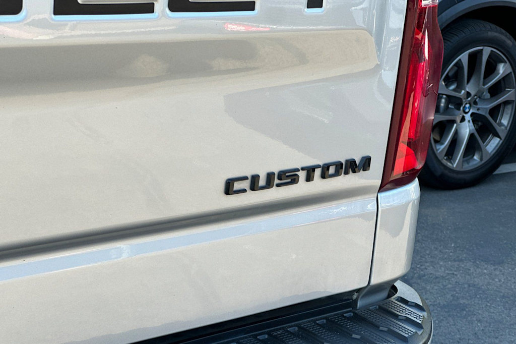 Thumbnail: 2021 Chevrolet Silverado 1500 - 7