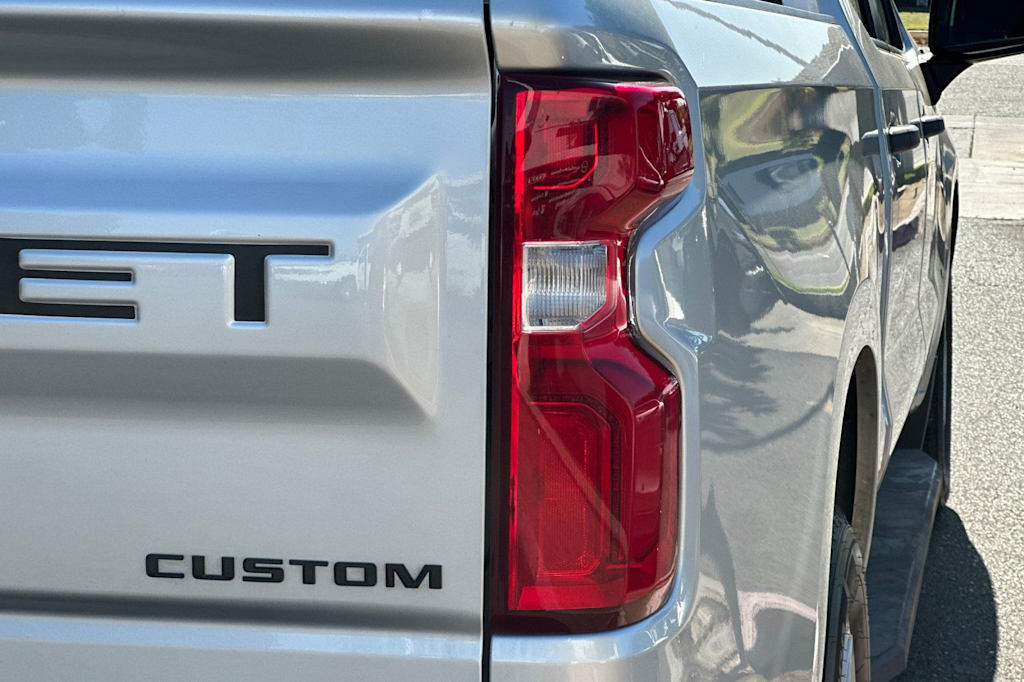 Thumbnail: 2021 Chevrolet Silverado 1500 - 33