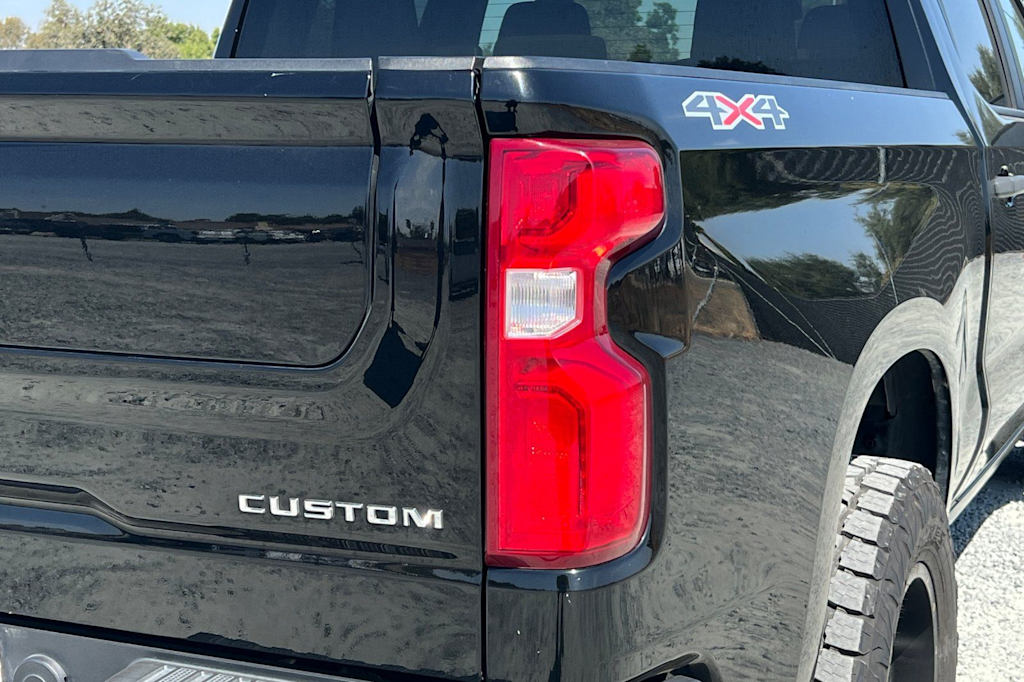Thumbnail: 2021 Chevrolet Silverado 1500 - 20