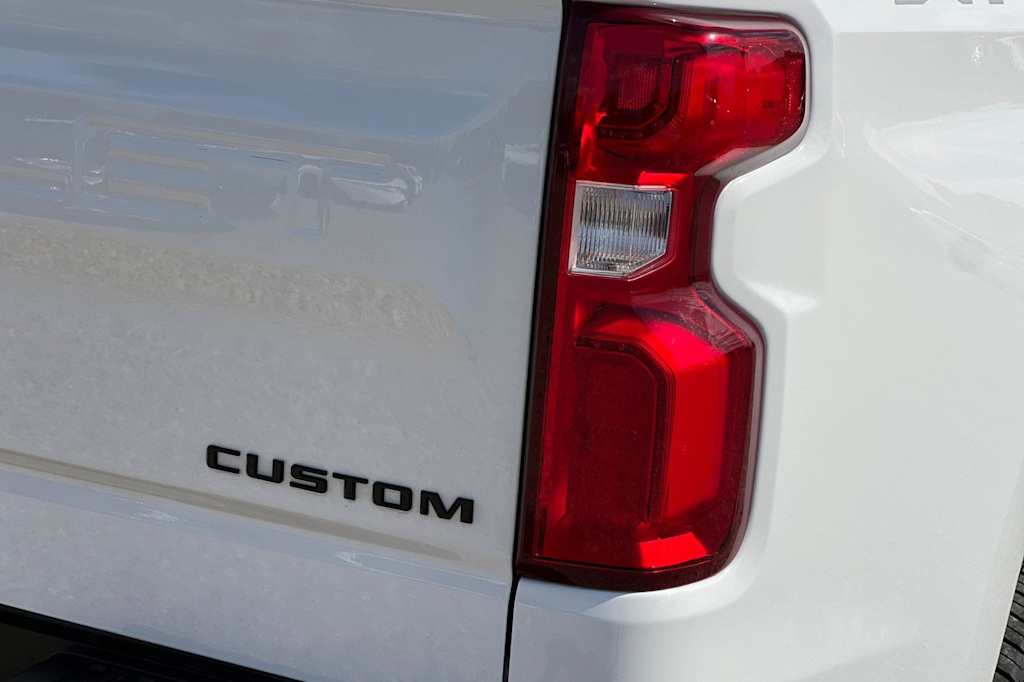 Thumbnail: 2021 Chevrolet Silverado 1500 - 34