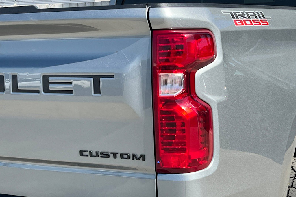 Thumbnail: 2024 Chevrolet Silverado 1500 - 20