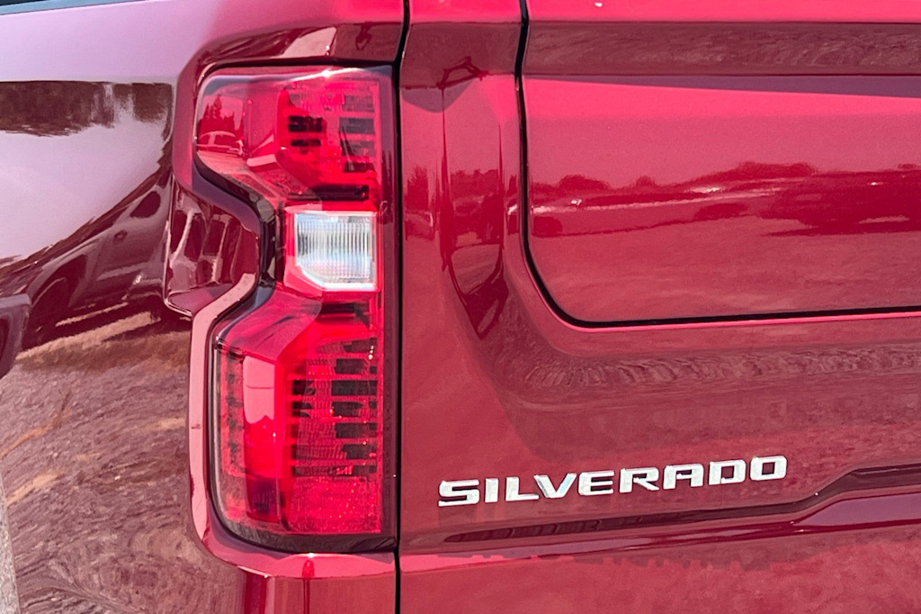 Thumbnail: 2024 Chevrolet Silverado 1500 - 35