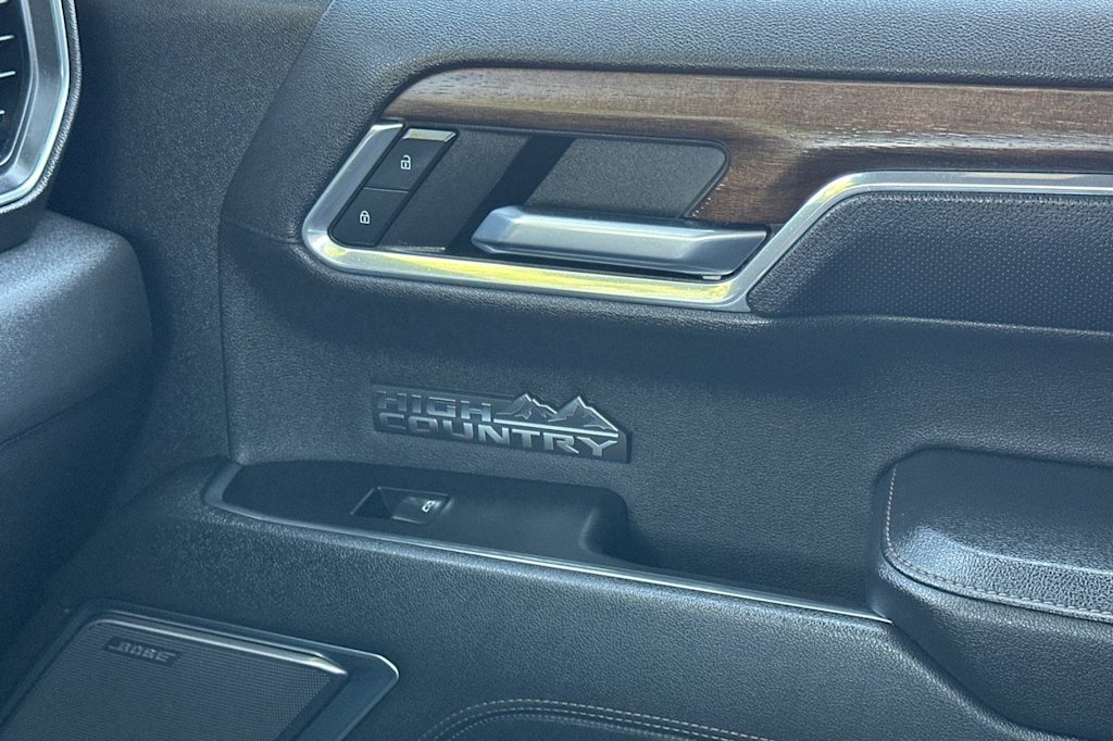 Thumbnail: 2023 Chevrolet Silverado 1500 - 25