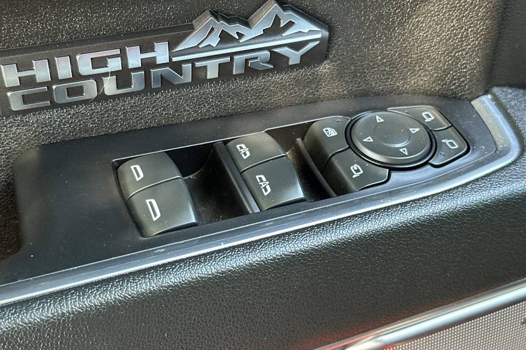 Thumbnail: 2023 Chevrolet Silverado 1500 - 22