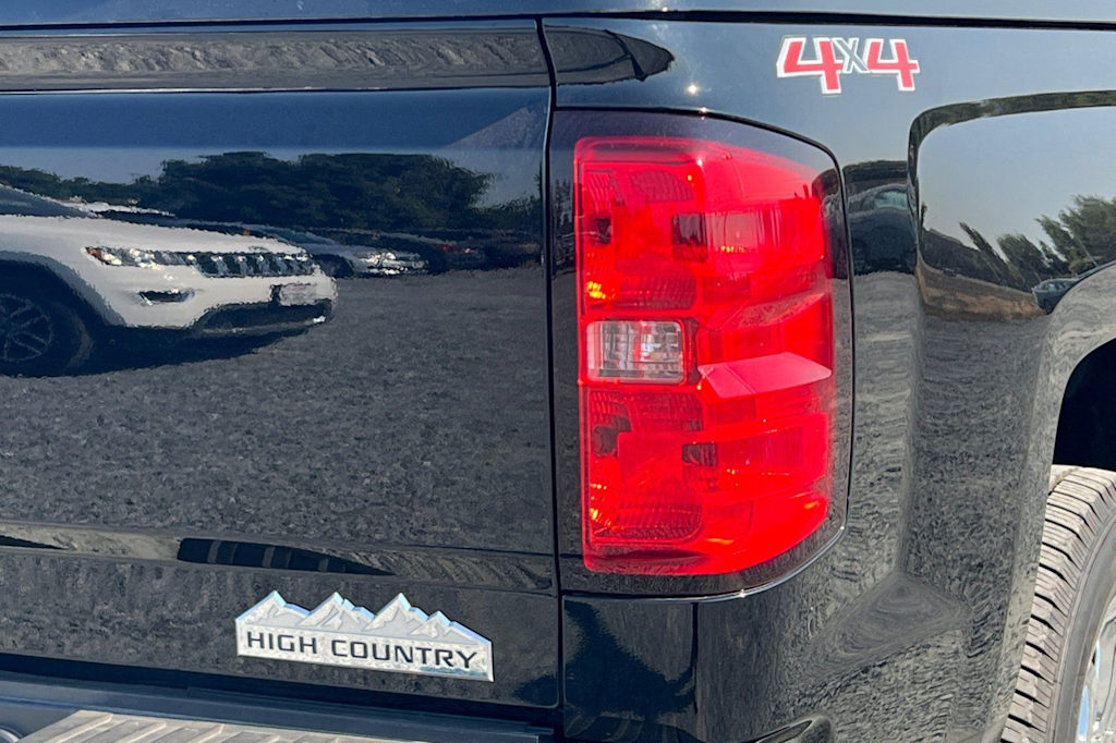 Thumbnail: 2015 Chevrolet Silverado 1500 - 20