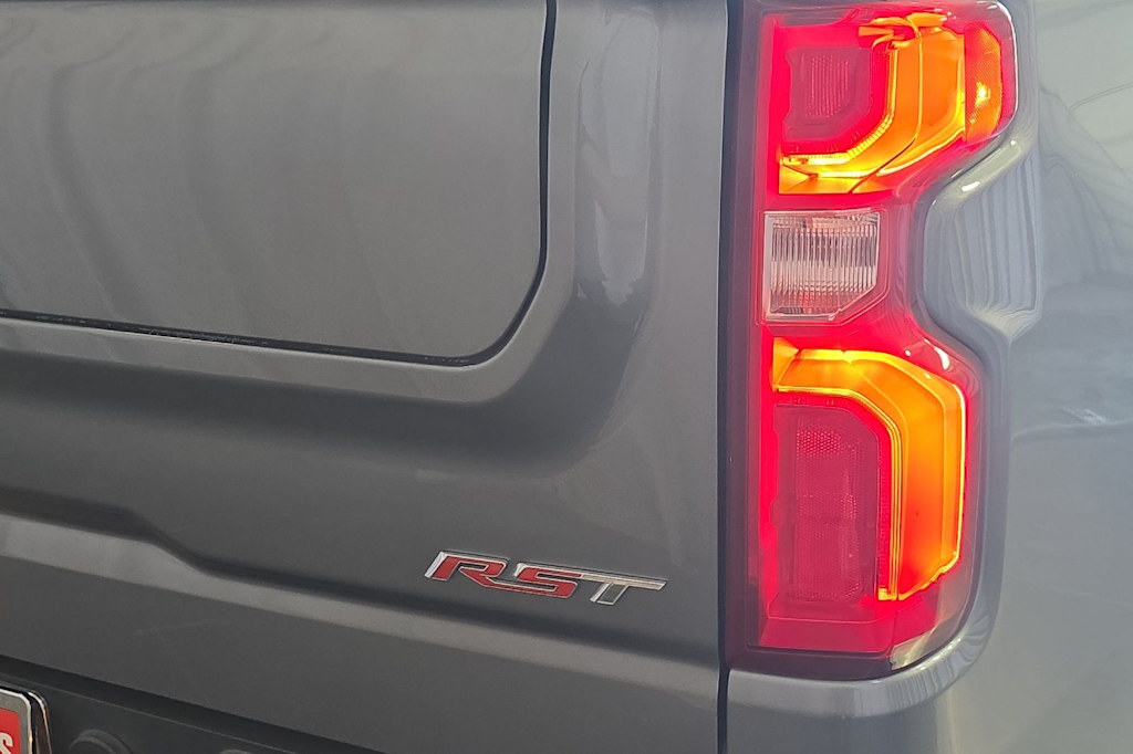 Thumbnail: 2021 Chevrolet Silverado 1500 - 20