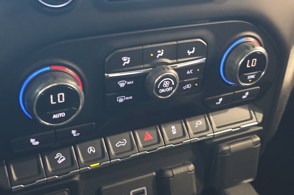 Thumbnail: 2021 Chevrolet Silverado 1500 - 23