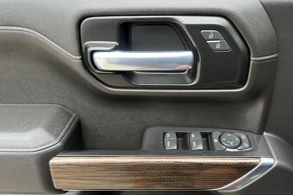Thumbnail: 2021 Chevrolet Silverado 1500 - 20