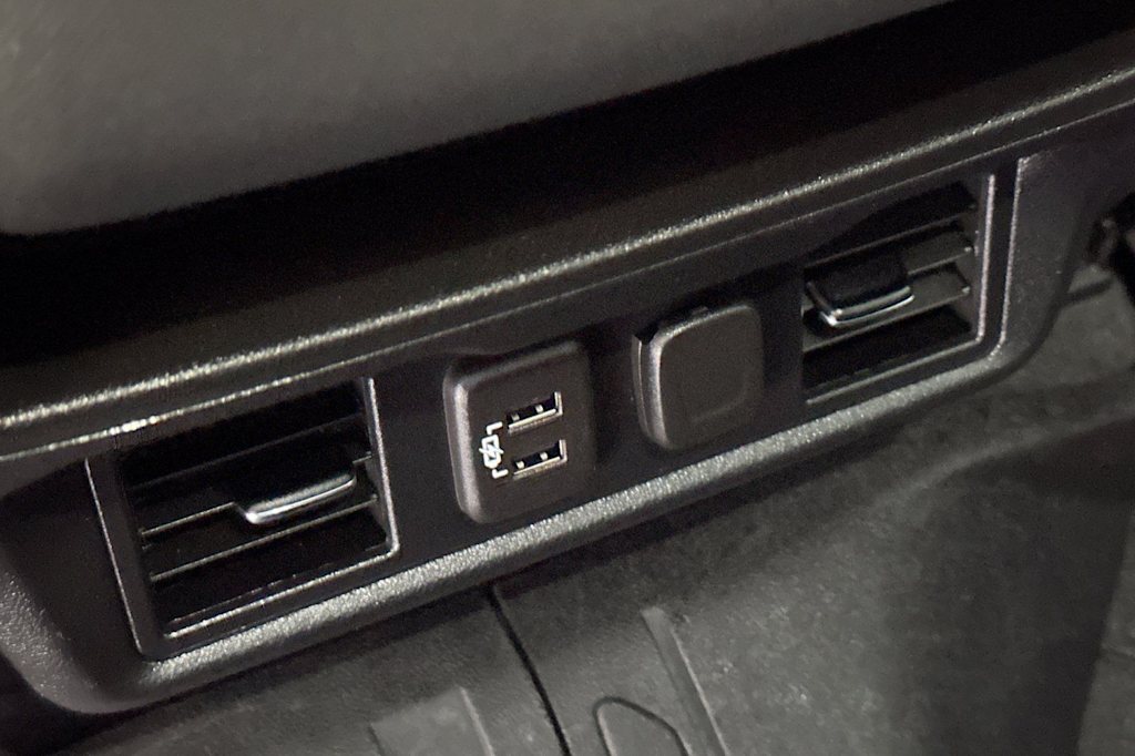 Thumbnail: 2021 Chevrolet Silverado 1500 - 22
