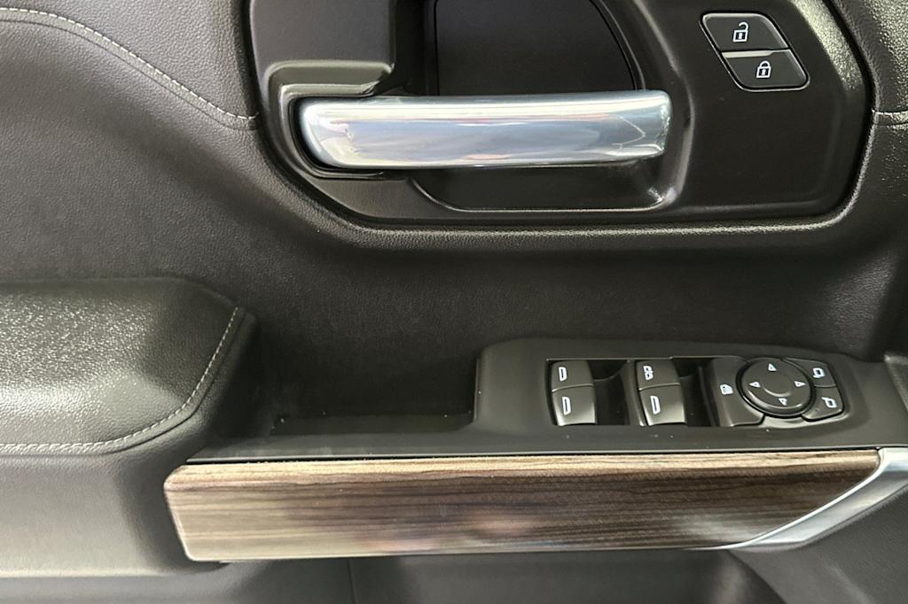 Thumbnail: 2021 Chevrolet Silverado 1500 - 20
