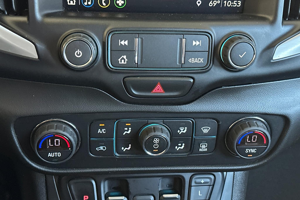 Thumbnail: 2021 GMC Terrain - 25