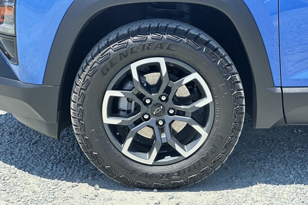 Thumbnail: 2025 Chevrolet Equinox - 8