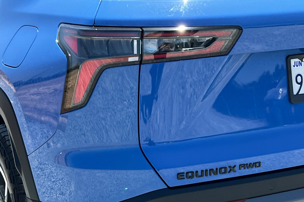 Thumbnail: 2025 Chevrolet Equinox - 38
