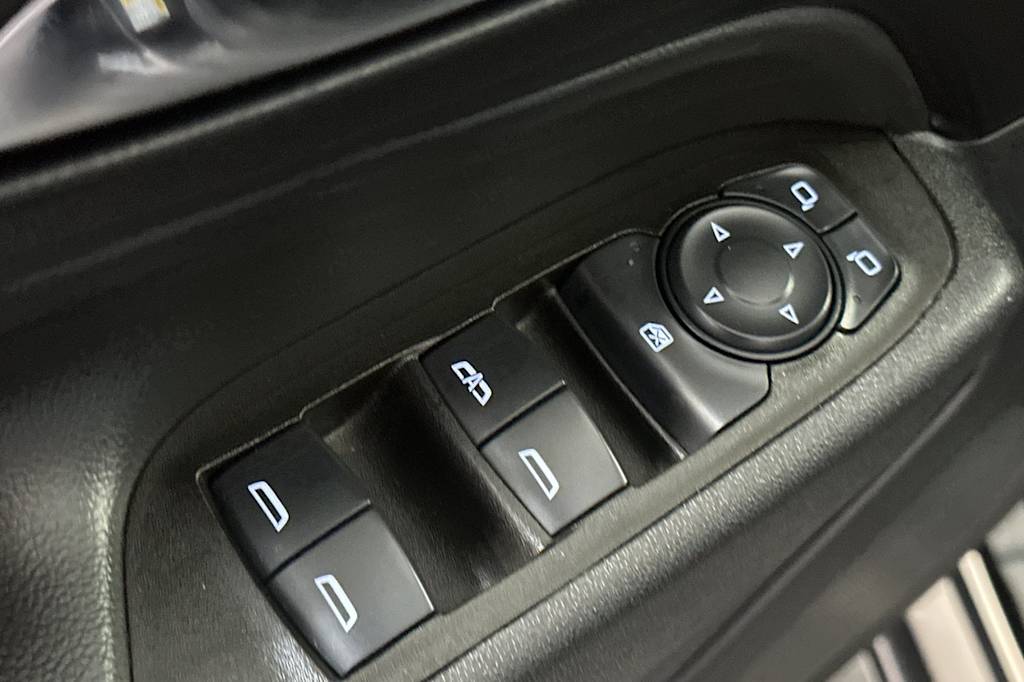 Thumbnail: 2024 Chevrolet Equinox - 24