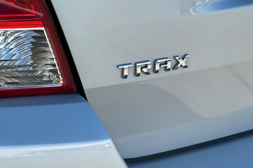 Thumbnail: 2017 Chevrolet Trax - 34