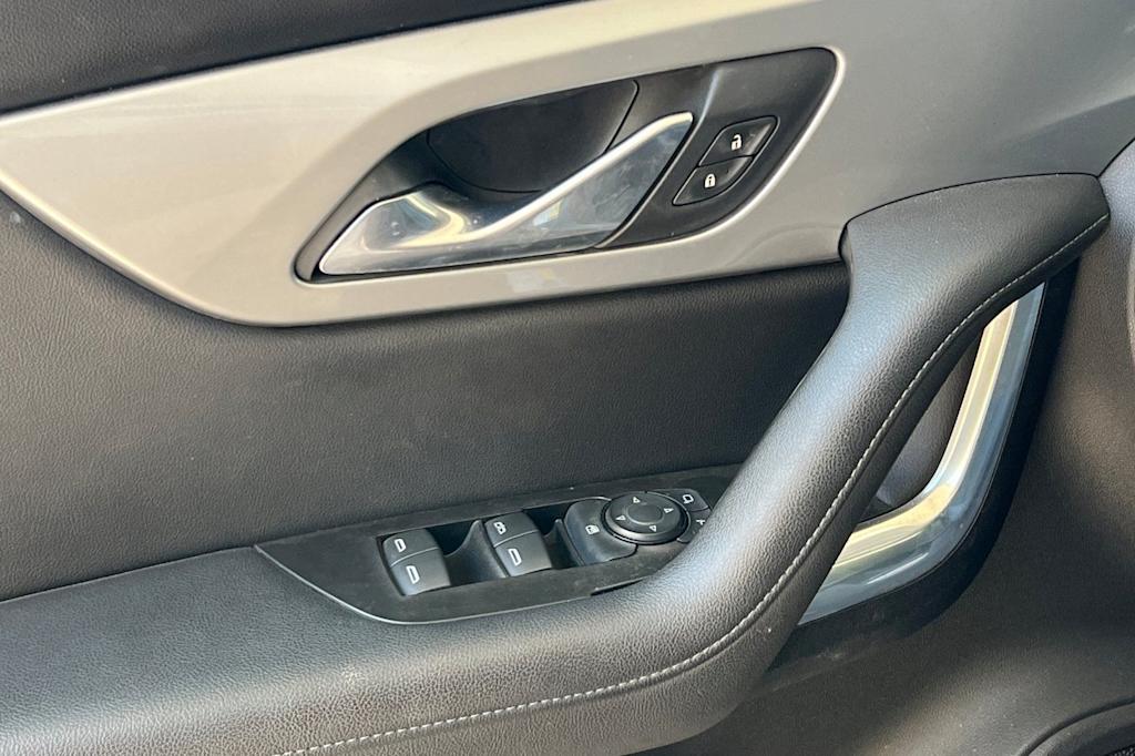 Thumbnail: 2019 Chevrolet Blazer - 23