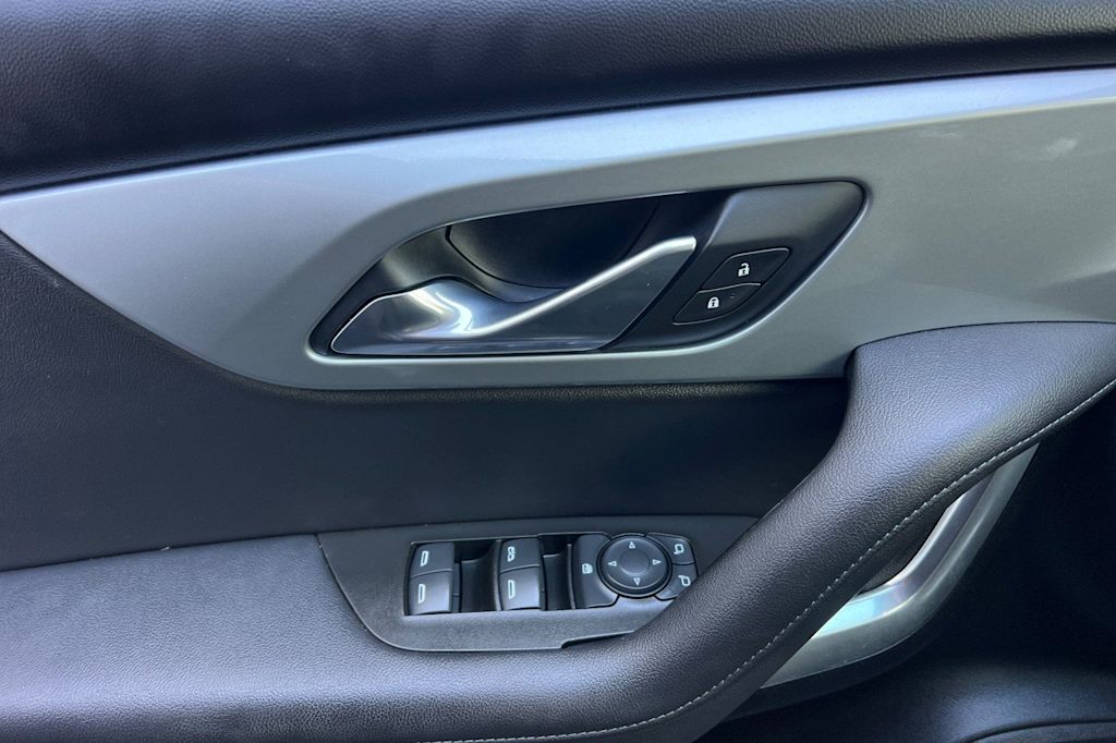 Thumbnail: 2019 Chevrolet Blazer - 23