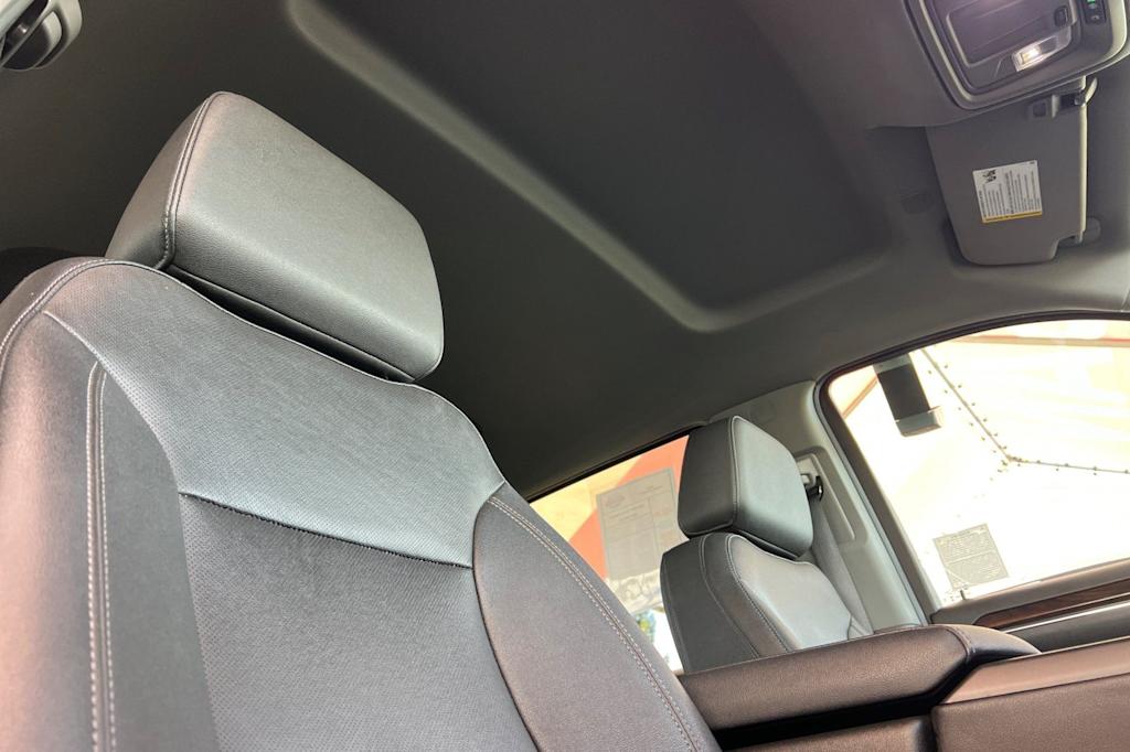 Thumbnail: 2024 GMC Sierra 1500 - 24