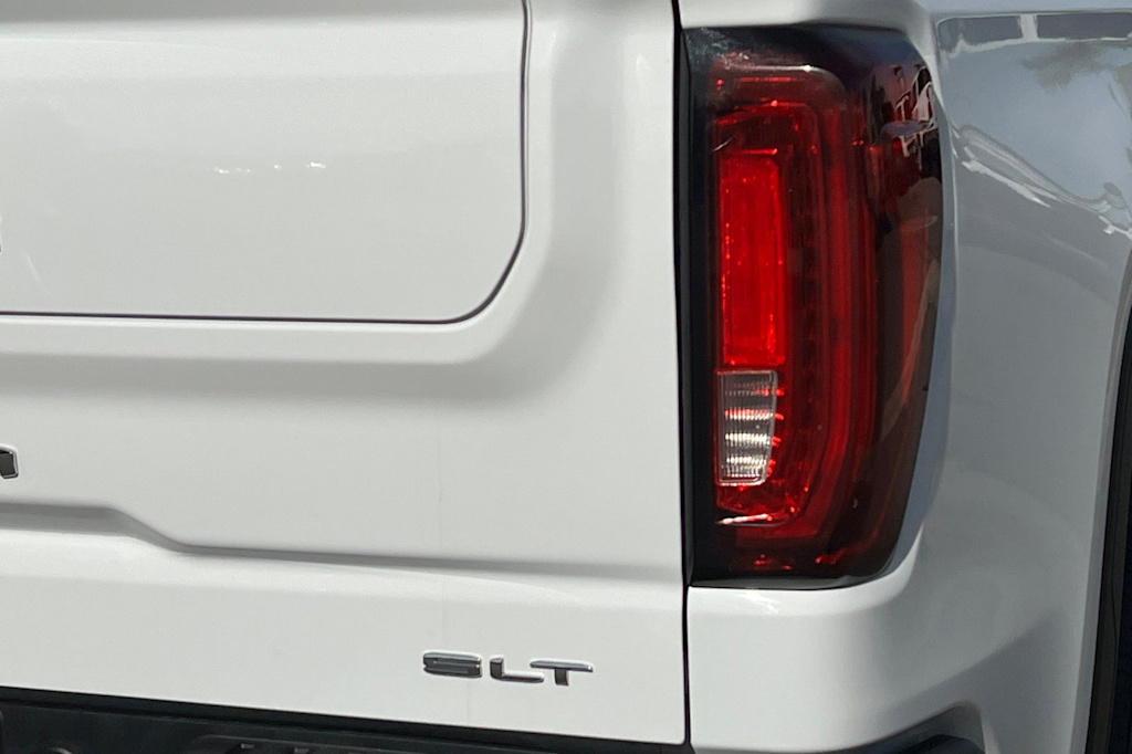 Thumbnail: 2024 GMC Sierra 1500 - 23