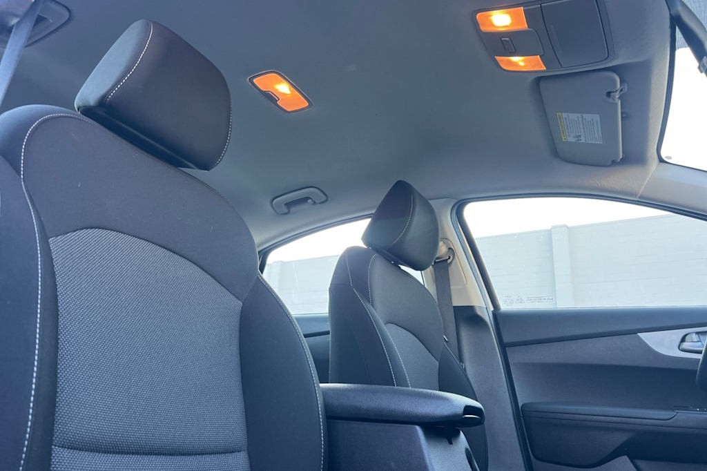 Thumbnail: 2023 Kia Forte - 25