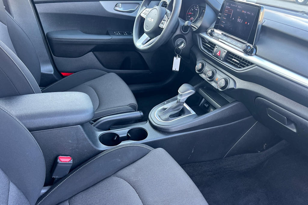 Thumbnail: 2023 Kia Forte - 10