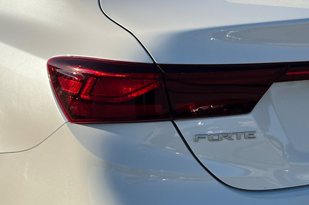Thumbnail: 2023 Kia Forte - 22