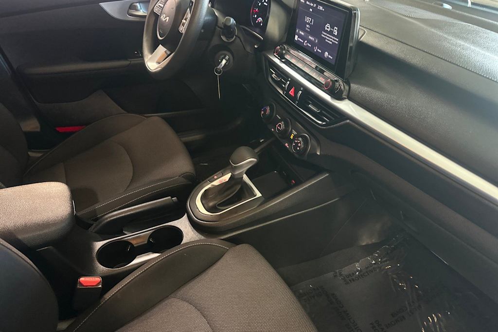Thumbnail: 2023 Kia Forte - 13