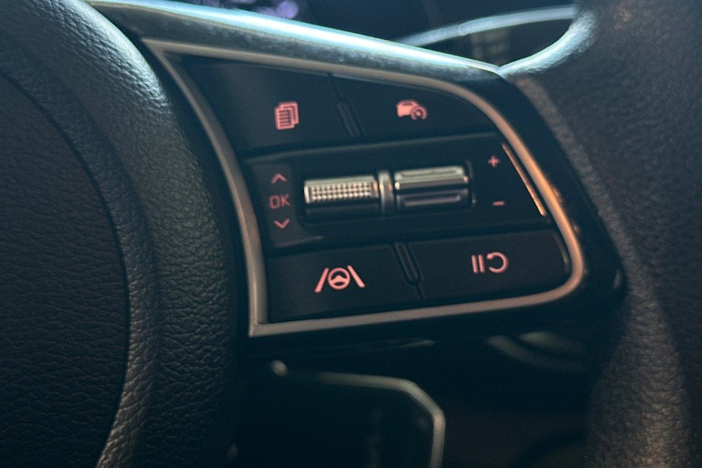 Thumbnail: 2023 Kia Forte - 28