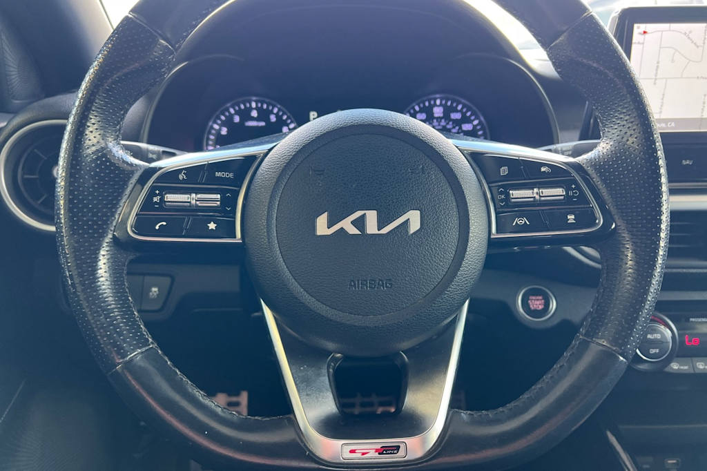 Thumbnail: 2022 Kia Forte - 29