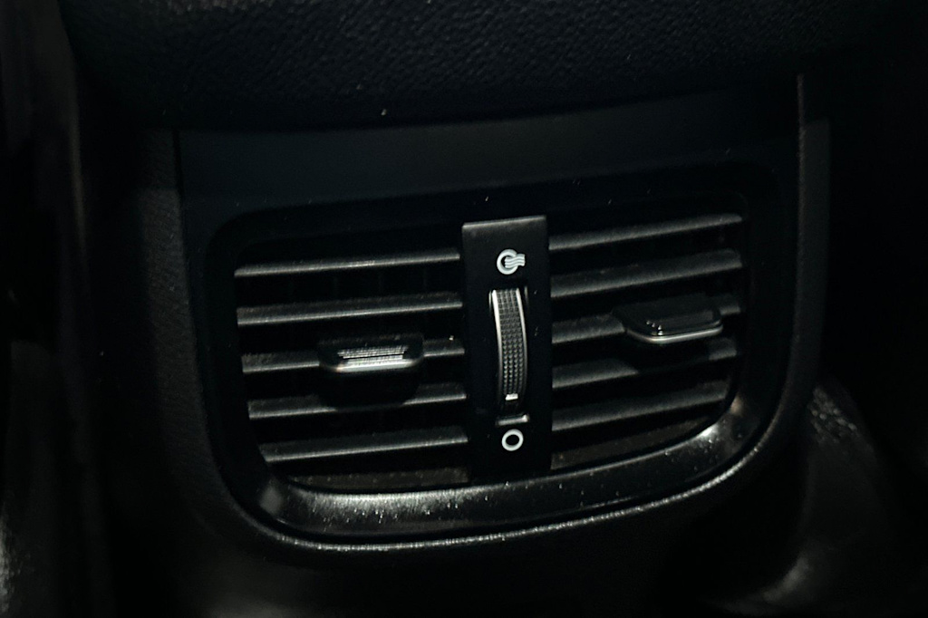 Thumbnail: 2023 Kia Forte - 22
