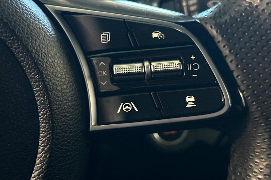 Thumbnail: 2023 Kia Forte - 31