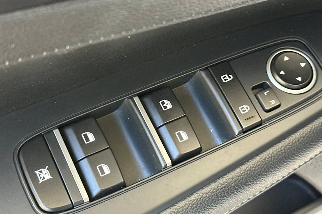 Thumbnail: 2019 Kia Forte - 23