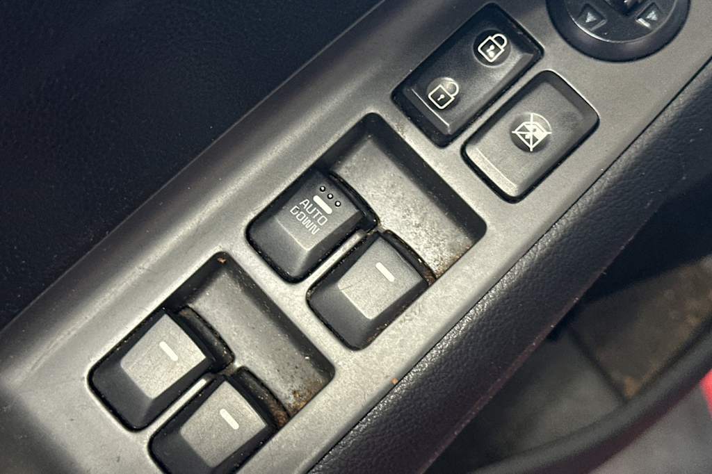 Thumbnail: 2018 Kia Forte - 23