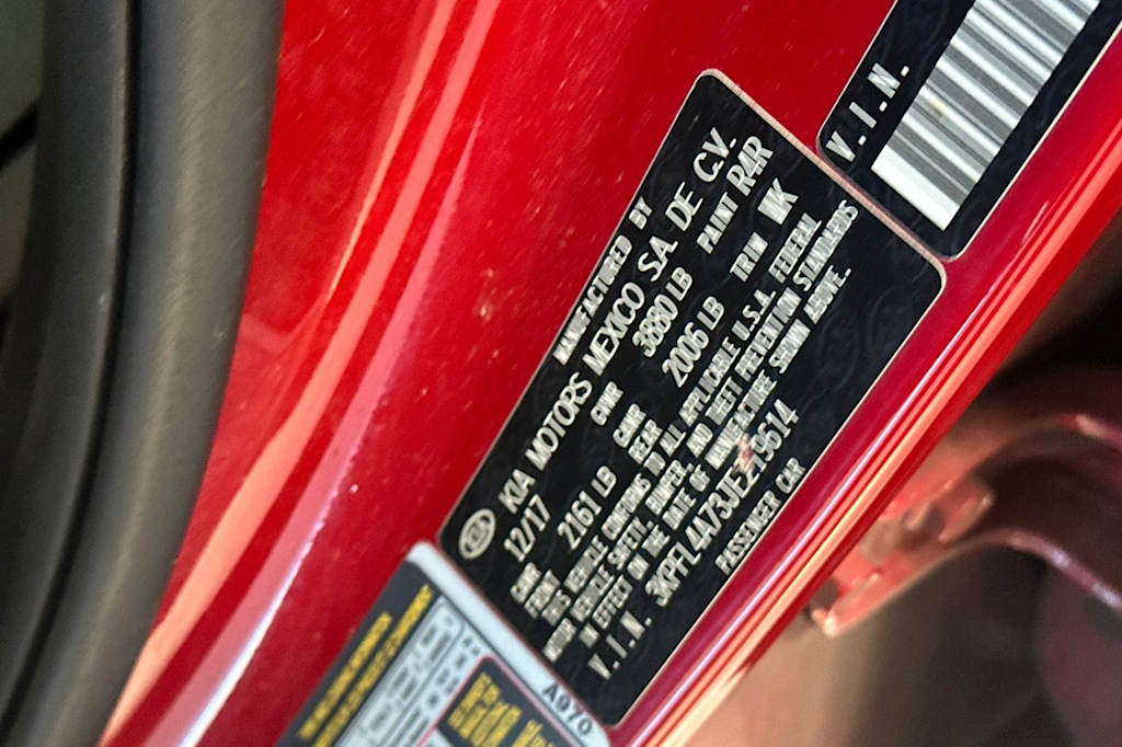 Thumbnail: 2018 Kia Forte - 17