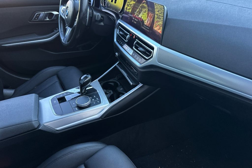 Thumbnail: 2020 BMW 3 Series - 13